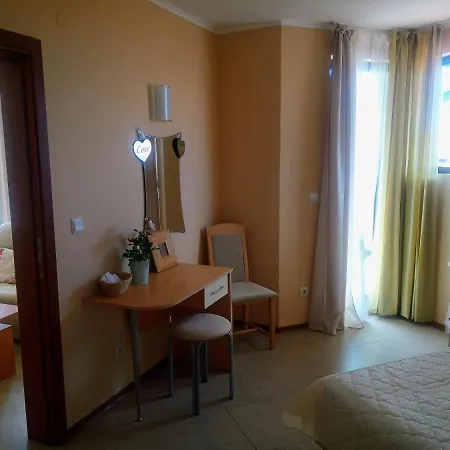 Bay View Villas Nina 14 C קושריצה