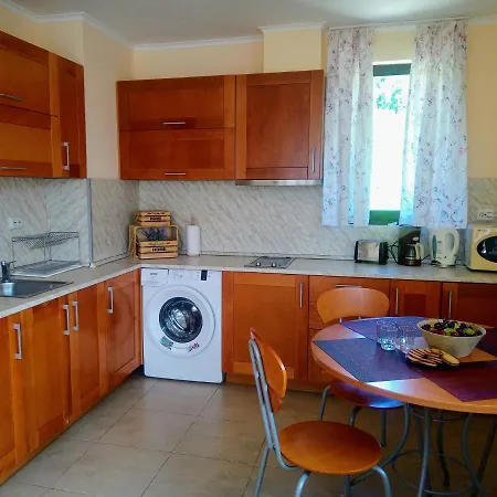 Bay View Villas Nina 14 C דירה *